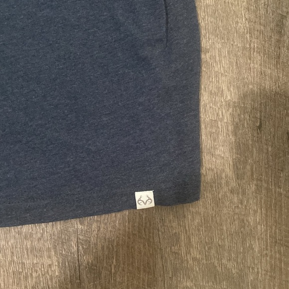 Realtree America Shirt - Picture 3 of 4